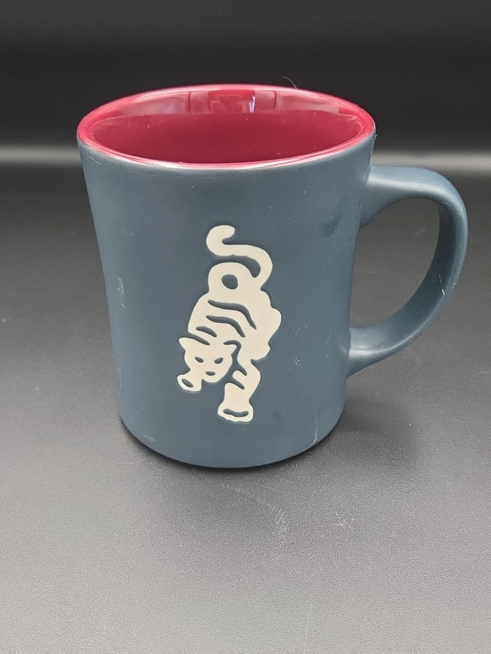Starbucks 2012 Black Tiger Mug 16 oz Bone China Dark Red Interior Collectible Co